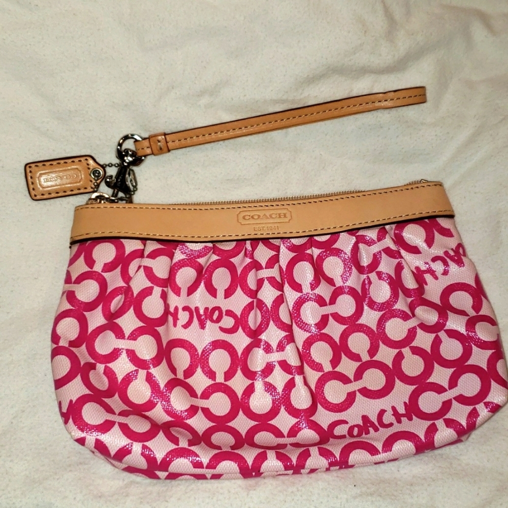 WOMENS COACH LEAH OP ART PINK TAN CC ZIP WRISTLET WALLET BAG *